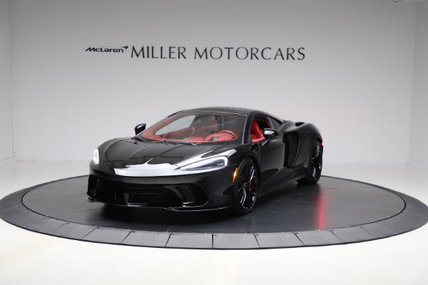2022 McLaren GT