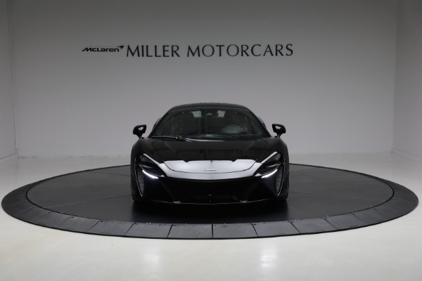 Used 2023 McLaren Artura Vision for sale $189,900 at Rolls-Royce Motor Cars Greenwich in Greenwich CT 06830 12