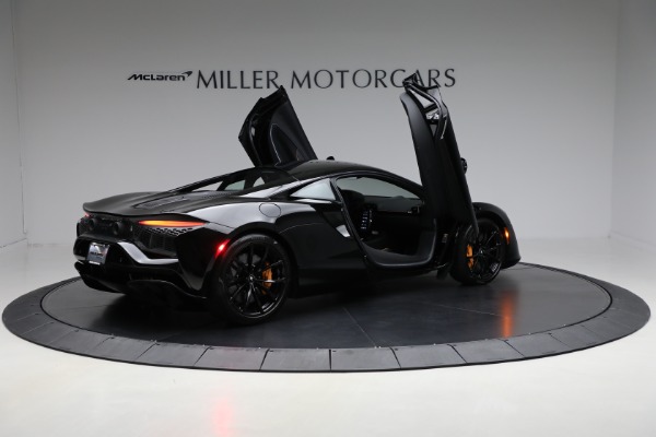 Used 2023 McLaren Artura Vision for sale $189,900 at Rolls-Royce Motor Cars Greenwich in Greenwich CT 06830 18