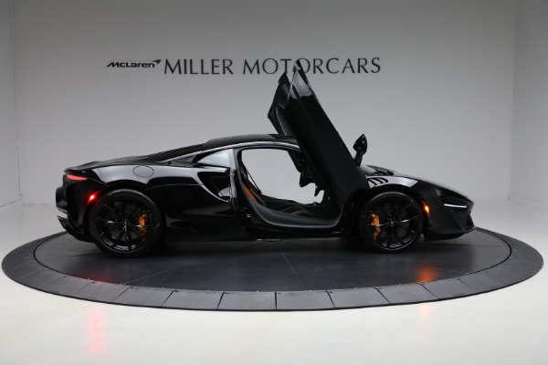Used 2023 McLaren Artura Vision for sale $189,900 at Rolls-Royce Motor Cars Greenwich in Greenwich CT 06830 19