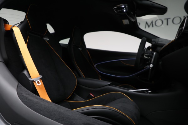 Used 2023 McLaren Artura Vision for sale $189,900 at Rolls-Royce Motor Cars Greenwich in Greenwich CT 06830 24
