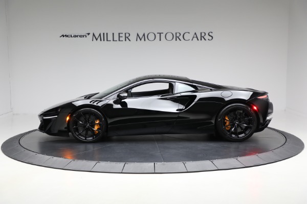 Used 2023 McLaren Artura Vision for sale $189,900 at Rolls-Royce Motor Cars Greenwich in Greenwich CT 06830 3