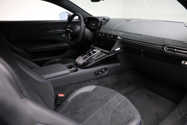 Used 2025 Aston Martin Vantage for sale $196,900 at Rolls-Royce Motor Cars Greenwich in Greenwich CT 06830 20