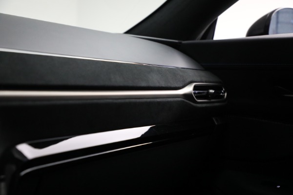 Used 2025 Aston Martin Vantage for sale $196,900 at Rolls-Royce Motor Cars Greenwich in Greenwich CT 06830 25