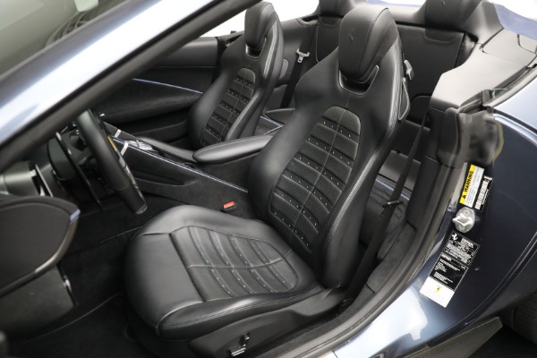 Used 2024 Ferrari Roma Spider for sale $355,900 at Rolls-Royce Motor Cars Greenwich in Greenwich CT 06830 21