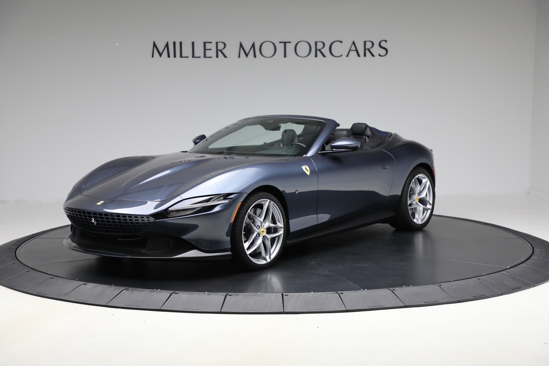 Used 2024 Ferrari Roma Spider for sale $355,900 at Rolls-Royce Motor Cars Greenwich in Greenwich CT 06830 1