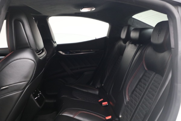 Used 2022 Maserati Ghibli Modena Q4 for sale $37,900 at Rolls-Royce Motor Cars Greenwich in Greenwich CT 06830 17