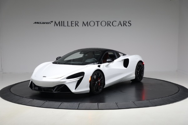 2023 McLaren Artura
