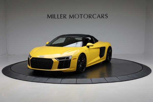Used 2018 Audi R8 5.2 quattro V10 Spyder for sale $135,900 at Rolls-Royce Motor Cars Greenwich in Greenwich CT 06830 14