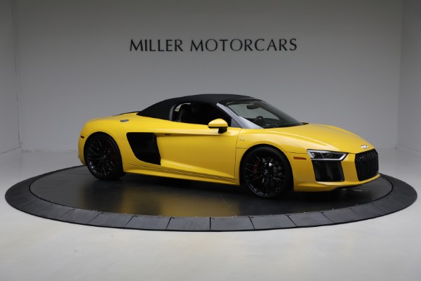 Used 2018 Audi R8 5.2 quattro V10 Spyder for sale $135,900 at Rolls-Royce Motor Cars Greenwich in Greenwich CT 06830 23