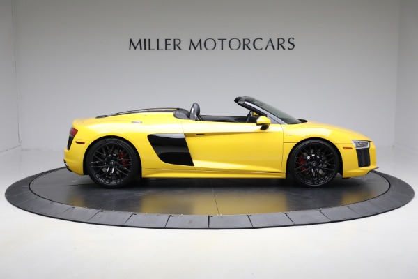 Used 2018 Audi R8 5.2 quattro V10 Spyder for sale $135,900 at Rolls-Royce Motor Cars Greenwich in Greenwich CT 06830 9