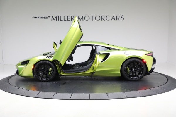 Used 2024 McLaren Artura TechLux for sale $191,900 at Rolls-Royce Motor Cars Greenwich in Greenwich CT 06830 15