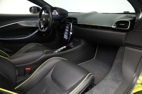 Used 2024 McLaren Artura TechLux for sale $191,900 at Rolls-Royce Motor Cars Greenwich in Greenwich CT 06830 20