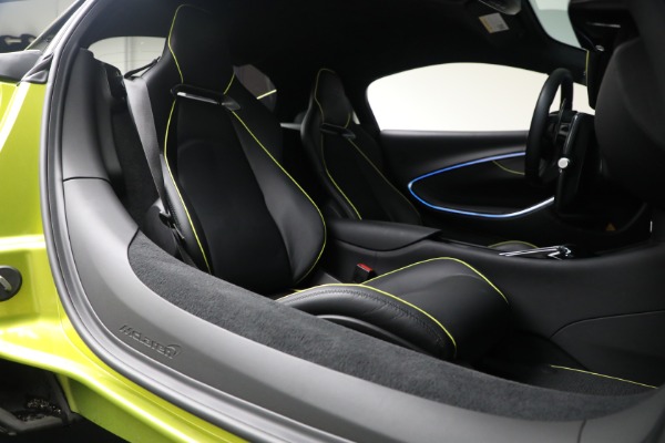 Used 2024 McLaren Artura TechLux for sale $191,900 at Rolls-Royce Motor Cars Greenwich in Greenwich CT 06830 21
