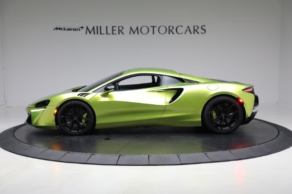 Used 2024 McLaren Artura TechLux for sale $191,900 at Rolls-Royce Motor Cars Greenwich in Greenwich CT 06830 3