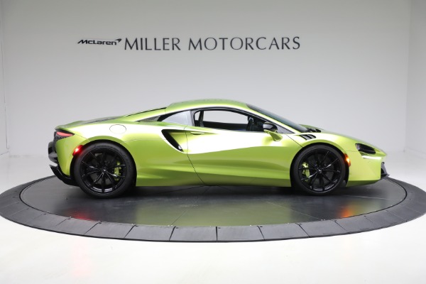 Used 2024 McLaren Artura TechLux for sale $191,900 at Rolls-Royce Motor Cars Greenwich in Greenwich CT 06830 9