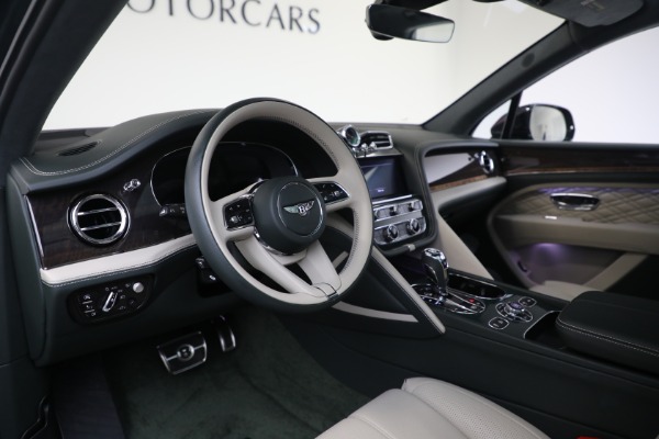 New 2023 Bentley Bentayga V8 for sale $189,900 at Rolls-Royce Motor Cars Greenwich in Greenwich CT 06830 15