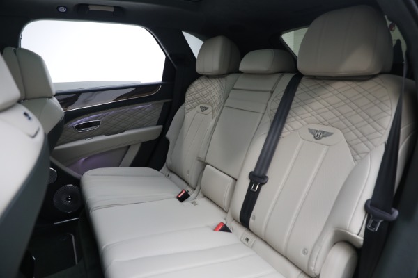 New 2023 Bentley Bentayga V8 for sale $189,900 at Rolls-Royce Motor Cars Greenwich in Greenwich CT 06830 21