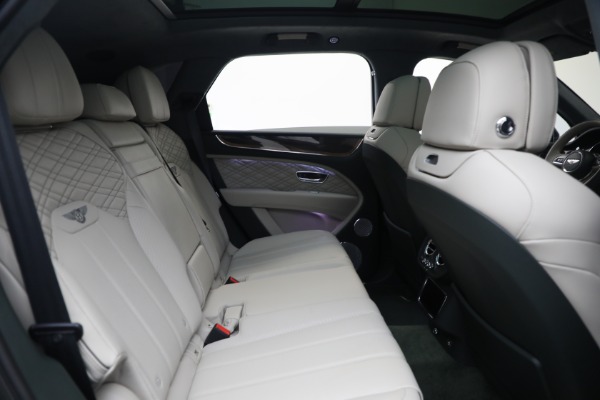 New 2023 Bentley Bentayga V8 for sale $189,900 at Rolls-Royce Motor Cars Greenwich in Greenwich CT 06830 25