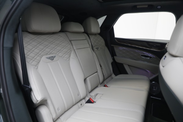New 2023 Bentley Bentayga V8 for sale $189,900 at Rolls-Royce Motor Cars Greenwich in Greenwich CT 06830 26