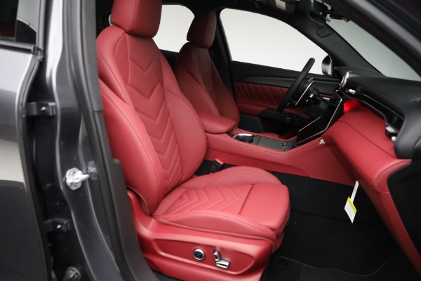 New 2025 Maserati Grecale Trofeo for sale $118,531 at Rolls-Royce Motor Cars Greenwich in Greenwich CT 06830 19