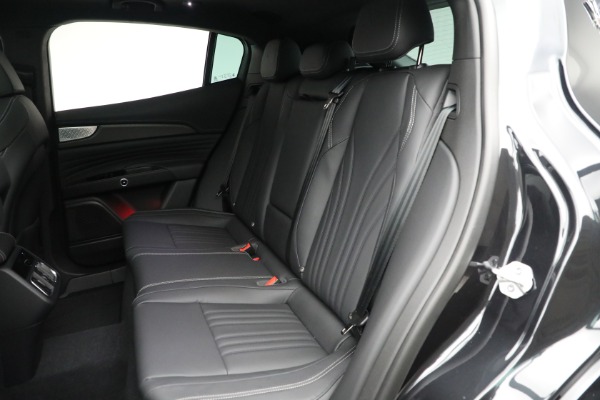 New 2025 Maserati Grecale Trofeo for sale $131,535 at Rolls-Royce Motor Cars Greenwich in Greenwich CT 06830 21