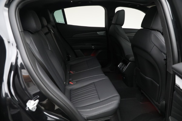 New 2025 Maserati Grecale Trofeo for sale $131,535 at Rolls-Royce Motor Cars Greenwich in Greenwich CT 06830 22