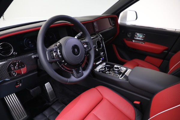 New 2025 Rolls-Royce Black Badge Cullinan for sale $565,050 at Rolls-Royce Motor Cars Greenwich in Greenwich CT 06830 18