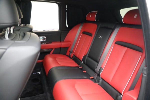 New 2025 Rolls-Royce Black Badge Cullinan for sale $565,050 at Rolls-Royce Motor Cars Greenwich in Greenwich CT 06830 27
