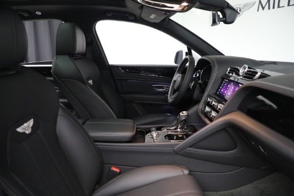 Used 2023 Bentley Bentayga V8 for sale $175,900 at Rolls-Royce Motor Cars Greenwich in Greenwich CT 06830 22