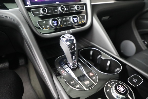 Used 2023 Bentley Bentayga V8 for sale $175,900 at Rolls-Royce Motor Cars Greenwich in Greenwich CT 06830 28