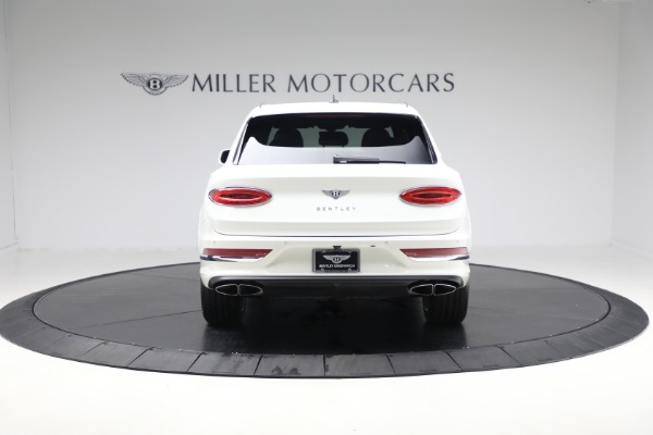 Used 2023 Bentley Bentayga V8 for sale $175,900 at Rolls-Royce Motor Cars Greenwich in Greenwich CT 06830 6