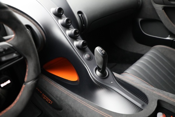 Used 2022 Bugatti Chiron Super Sport for sale Call for price at Rolls-Royce Motor Cars Greenwich in Greenwich CT 06830 21