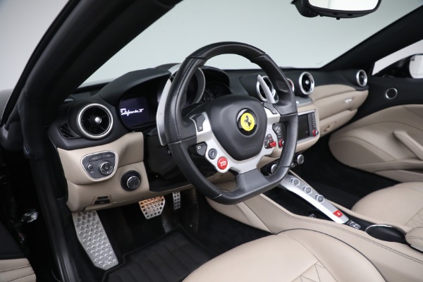 Used 2016 Ferrari California T for sale $122,900 at Rolls-Royce Motor Cars Greenwich in Greenwich CT 06830 14