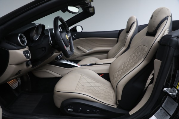Used 2016 Ferrari California T for sale $122,900 at Rolls-Royce Motor Cars Greenwich in Greenwich CT 06830 15