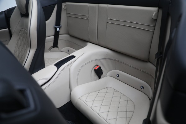 Used 2016 Ferrari California T for sale $122,900 at Rolls-Royce Motor Cars Greenwich in Greenwich CT 06830 17