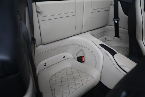 Used 2016 Ferrari California T for sale $122,900 at Rolls-Royce Motor Cars Greenwich in Greenwich CT 06830 22