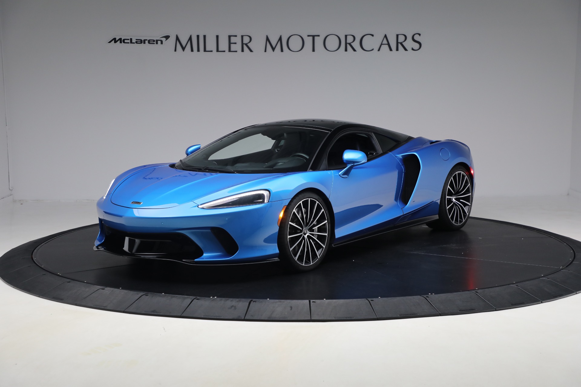 Used 2021 McLaren GT Luxe for sale $149,900 at Rolls-Royce Motor Cars Greenwich in Greenwich CT 06830 1