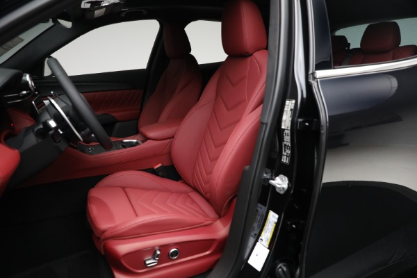 New 2025 Maserati Grecale for sale $83,405 at Rolls-Royce Motor Cars Greenwich in Greenwich CT 06830 15