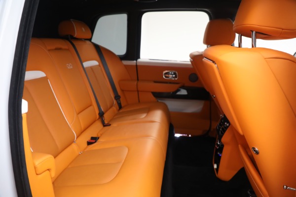 Used 2022 Rolls-Royce Black Badge Cullinan for sale Call for price at Rolls-Royce Motor Cars Greenwich in Greenwich CT 06830 27