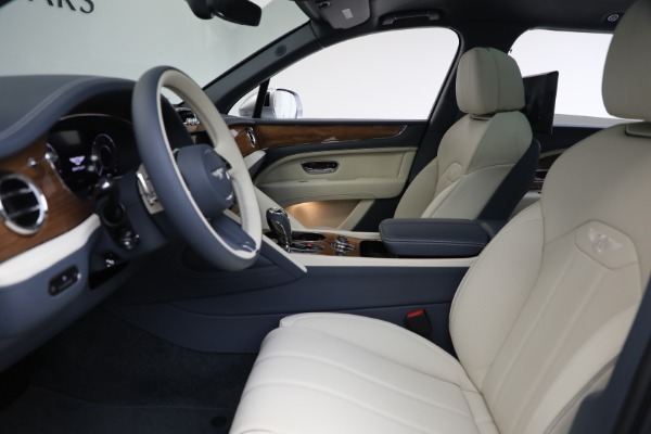 New 2025 Bentley Bentayga EWB V8 for sale $262,915 at Rolls-Royce Motor Cars Greenwich in Greenwich CT 06830 16