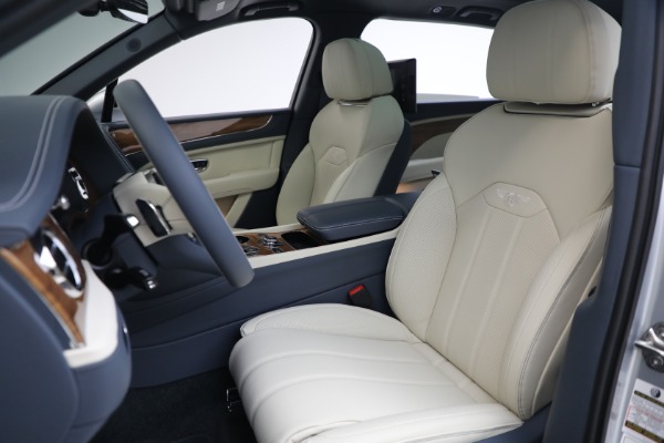 New 2025 Bentley Bentayga EWB V8 for sale $262,915 at Rolls-Royce Motor Cars Greenwich in Greenwich CT 06830 17
