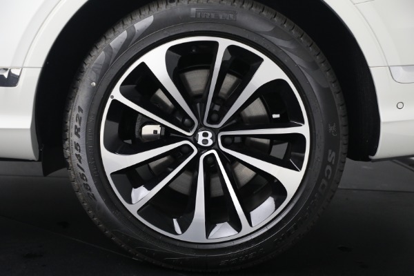 New 2025 Bentley Bentayga V8 for sale $199,900 at Rolls-Royce Motor Cars Greenwich in Greenwich CT 06830 11