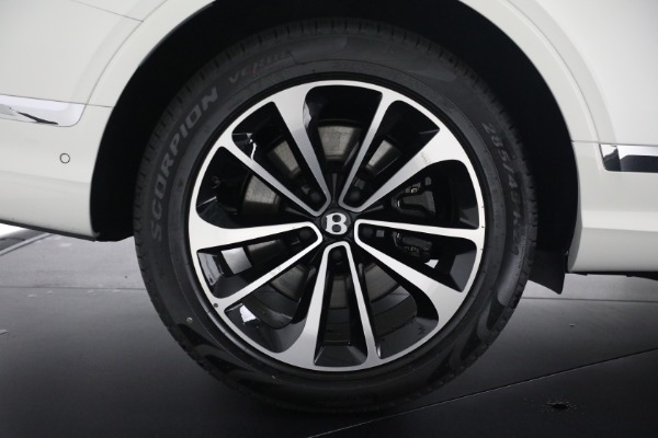 New 2025 Bentley Bentayga V8 for sale $199,900 at Rolls-Royce Motor Cars Greenwich in Greenwich CT 06830 12