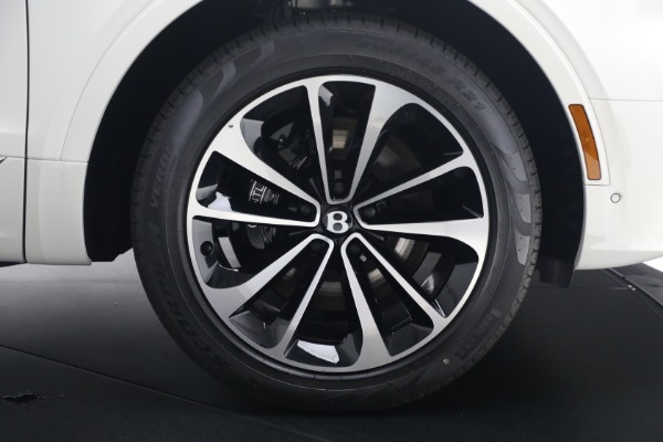 New 2025 Bentley Bentayga V8 for sale $199,900 at Rolls-Royce Motor Cars Greenwich in Greenwich CT 06830 13