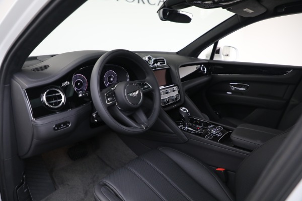 New 2025 Bentley Bentayga V8 for sale $199,900 at Rolls-Royce Motor Cars Greenwich in Greenwich CT 06830 15