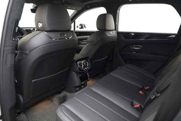 New 2025 Bentley Bentayga V8 for sale $199,900 at Rolls-Royce Motor Cars Greenwich in Greenwich CT 06830 19
