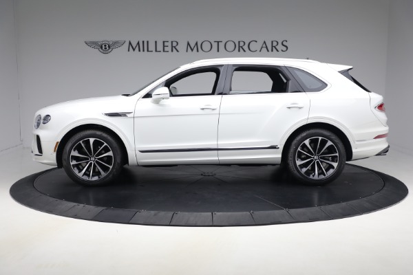 New 2025 Bentley Bentayga V8 for sale $199,900 at Rolls-Royce Motor Cars Greenwich in Greenwich CT 06830 2