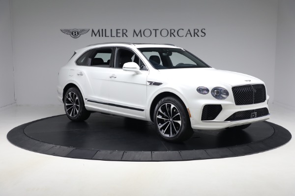 New 2025 Bentley Bentayga V8 for sale $199,900 at Rolls-Royce Motor Cars Greenwich in Greenwich CT 06830 7
