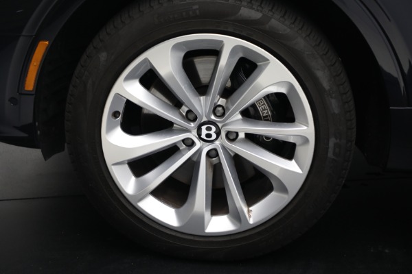 Used 2024 Bentley Bentayga EWB V8 for sale $204,900 at Rolls-Royce Motor Cars Greenwich in Greenwich CT 06830 16